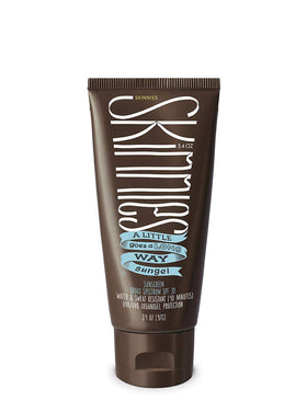 Skinnies Sungel bottle pour shows quick, mess-free sun protection