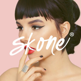 Skone hooded-eyes friendly liner glides for precise wings.