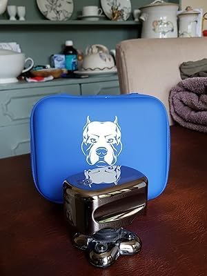 Interior compartment of Skull Shaver case with space for shaver heads and cables