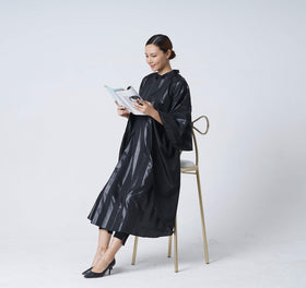 SMARTHAIR easy-care cape designed for simple cleaning and maintenance.