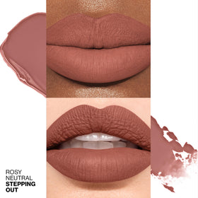 Smashbox Always On precision applicator close-up for precise lip lining and filling.