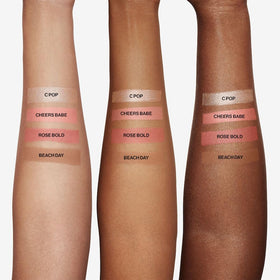 Smashbox Halo Sculpt + Glow texture close-up shows smooth, blurring powders.