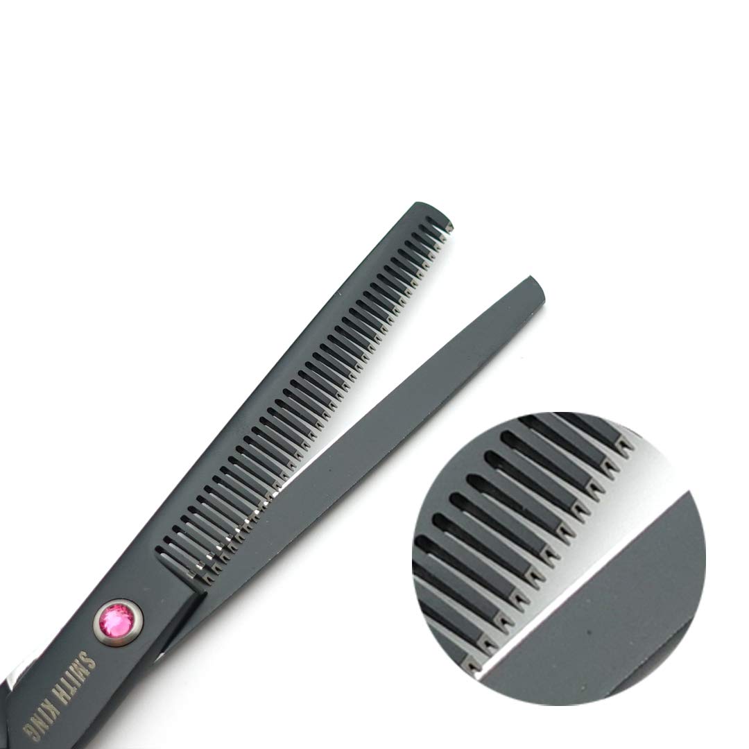 Smithking in-use during a haircut session shows balanced control