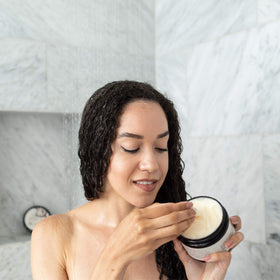 Vegan and cruelty-free label on Soapbox conditioner packaging.