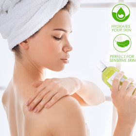 Soapeauty grape seed oil pour bottle for easy application and massage.