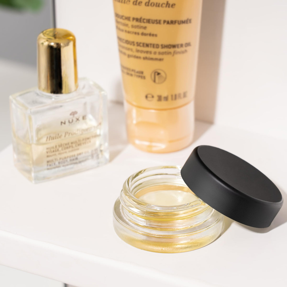 Sodoloco compact jars are travel-friendly for on-the-go samples.