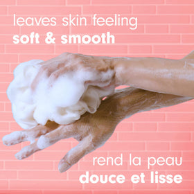 Softsoap Vanilla and Jojoba Oil lather demonstrates rich foam for refreshing showers
