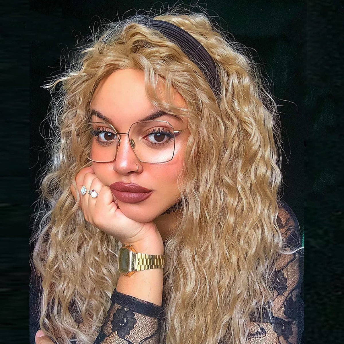 SOMIARIK headband wig with synthetic curly texture and shine