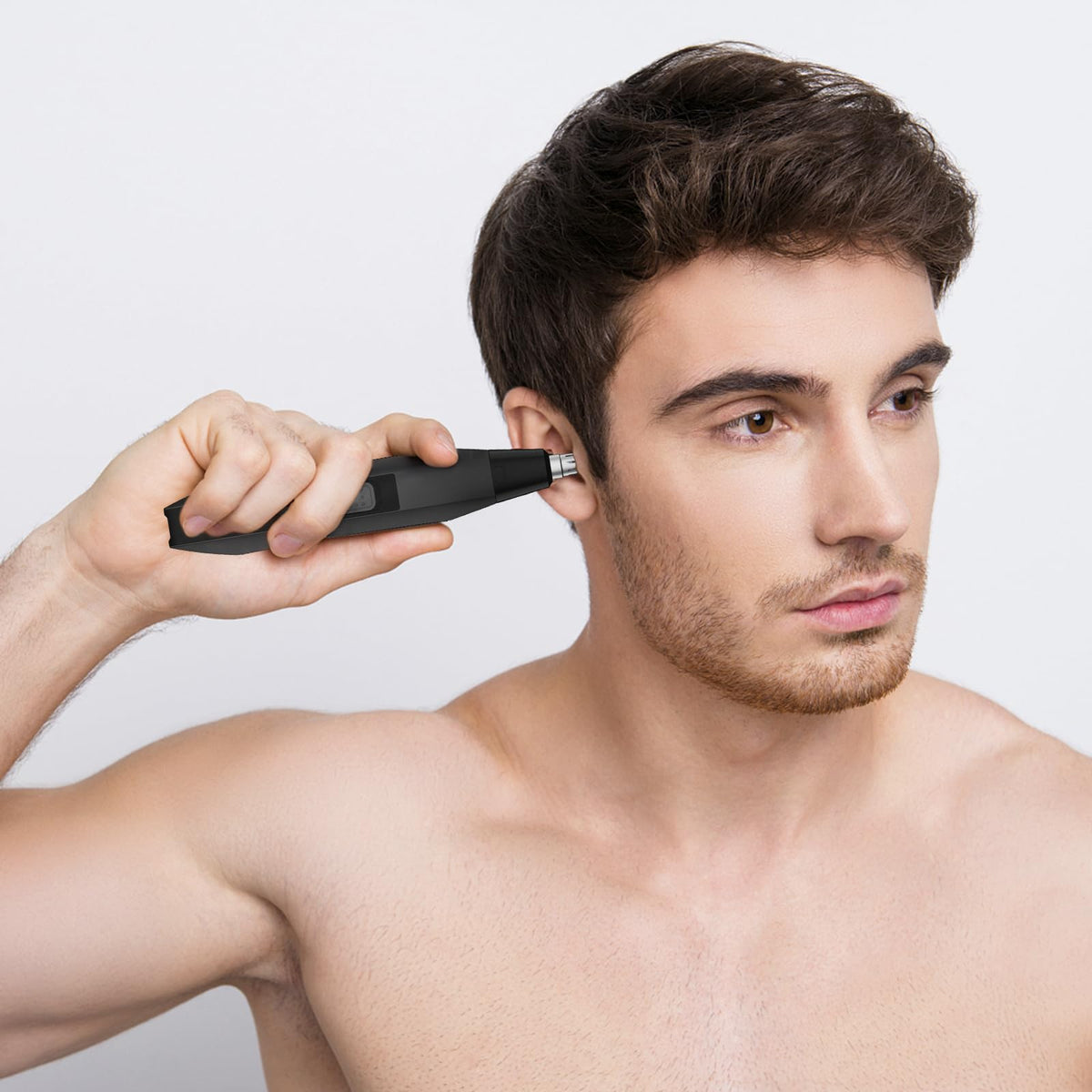 Soonsell nose hair trimmer IPX5 waterproof for use in the shower and easy cleaning.
