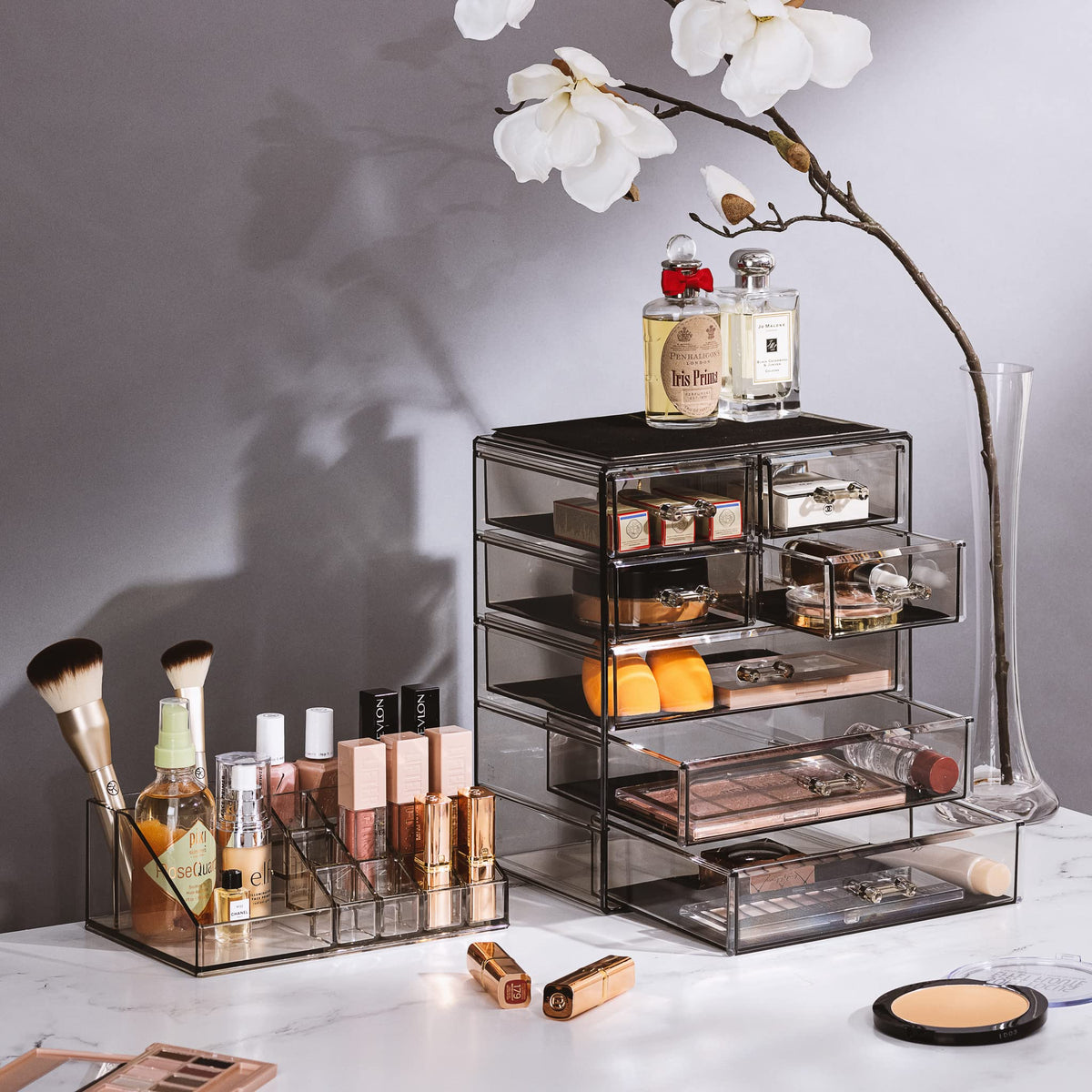 Sorbus top-compartment neatly arranges brushes, lipsticks, and small jewelry items.
