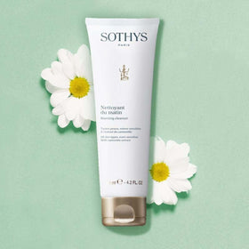 SOTHYS Hydrating Intensive Serum texture close-up shows lightweight hydration.