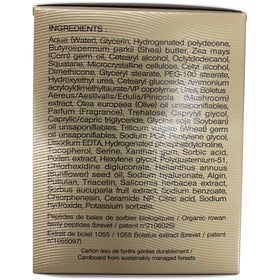 Boletus mushroom extract visual emphasizes natural hydration boost in SOTHYS cream.