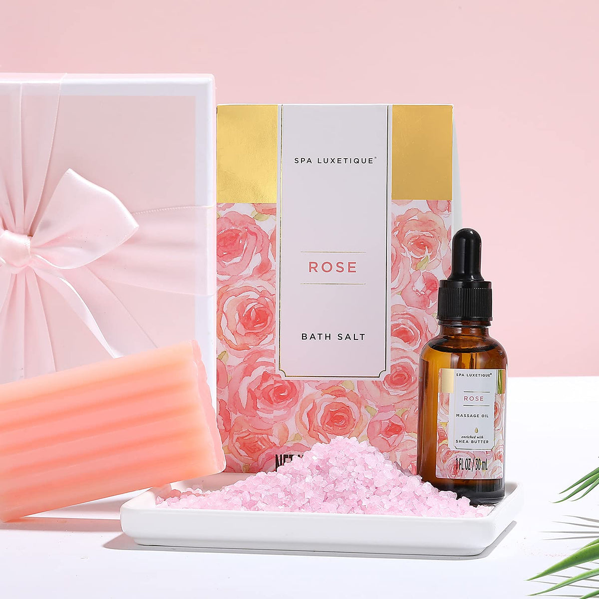 Spa Luxetique body lotion nourishing formula in gift set