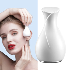 Sporful travel-friendly beauty gadget fits in your bag for quick touch-ups.