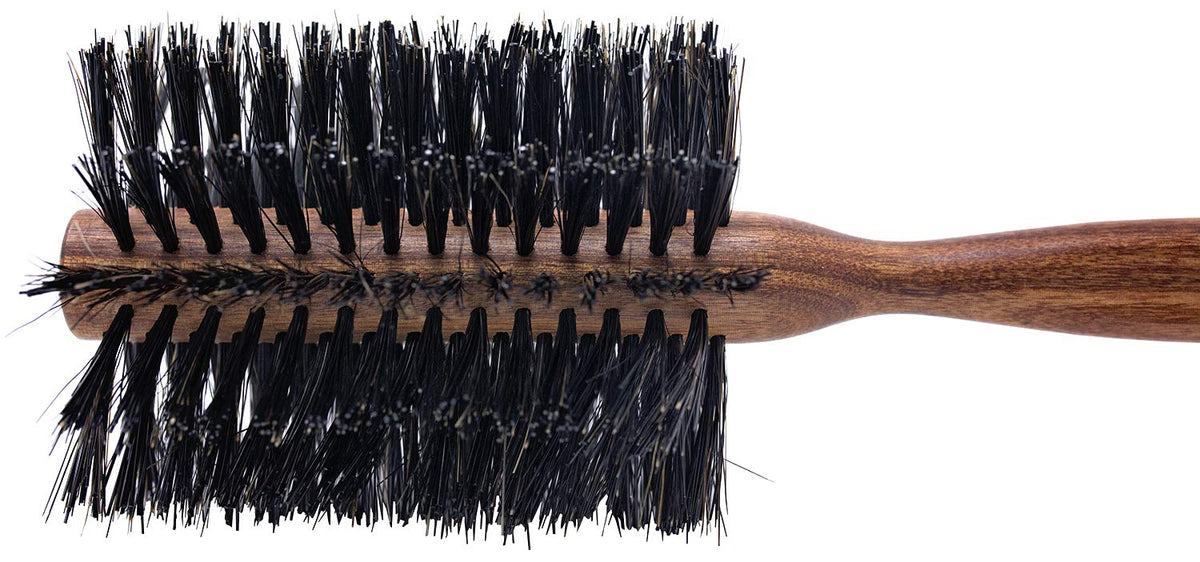 SPORNETTE Italian Rounder close-up of boar bristles for smoother control