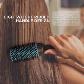 Spornette lightweight ribbed handle designed for long blowouts and comfortable grip.