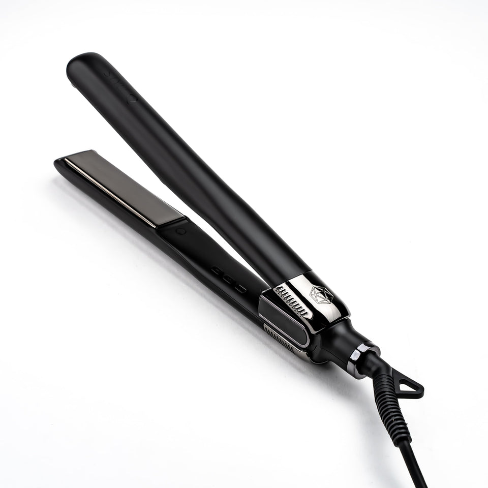Skin Research Institute StyleQ flat iron with closed plates for snag-free styling