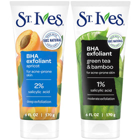St. Ives Fresh Skin Apricot scrub bottle for balanced skin and natural exfoliation.