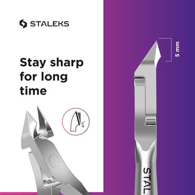 Staleks Pro SMART 30 close-up blades for professional manicure precision.
