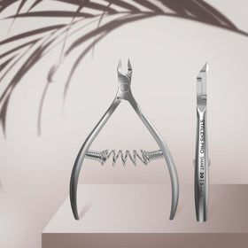 Staleks Pro SMART 30 short rounded handles provide ergonomic comfort and control.