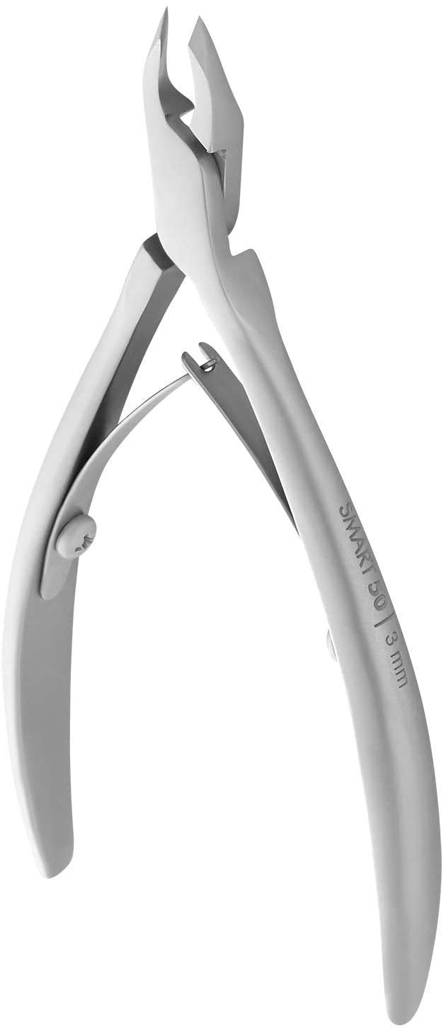 STALEKS PRO Smart 50 3mm blade close-up for precise cuticle trimming in tight spaces.