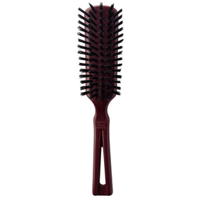 Close-up of nylon bristles on STANLEY Commander for smooth detangling.