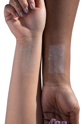Stila Heaven's Dew All Over Glimmer Silverlake cheek highlight for radiant glow.