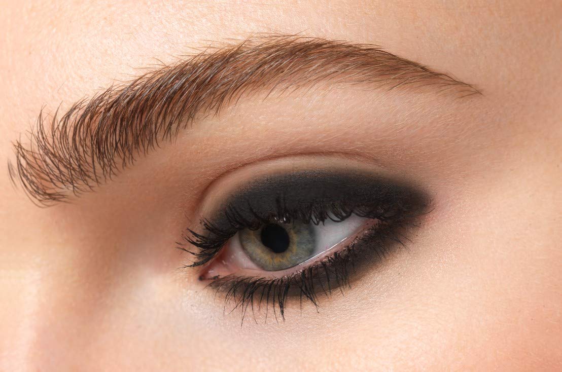 stila Smudge Pot Black gel texture close-up highlighting smooth, blendable formula
