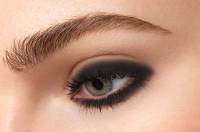 stila Smudge Pot Black gel texture close-up highlighting smooth, blendable formula