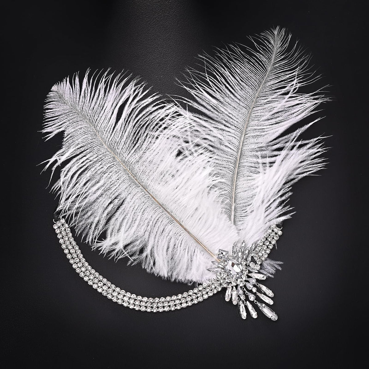 STONEFANS 1920s headband with feathers frames photos with elegance.