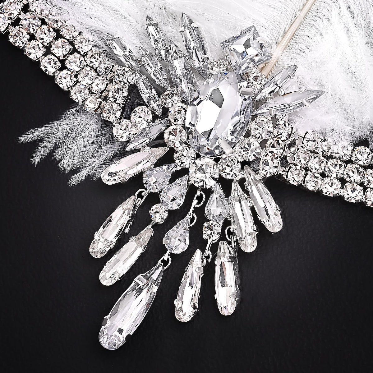 STONEFANS dance-friendly headpiece stays in place during celebrations and performances.