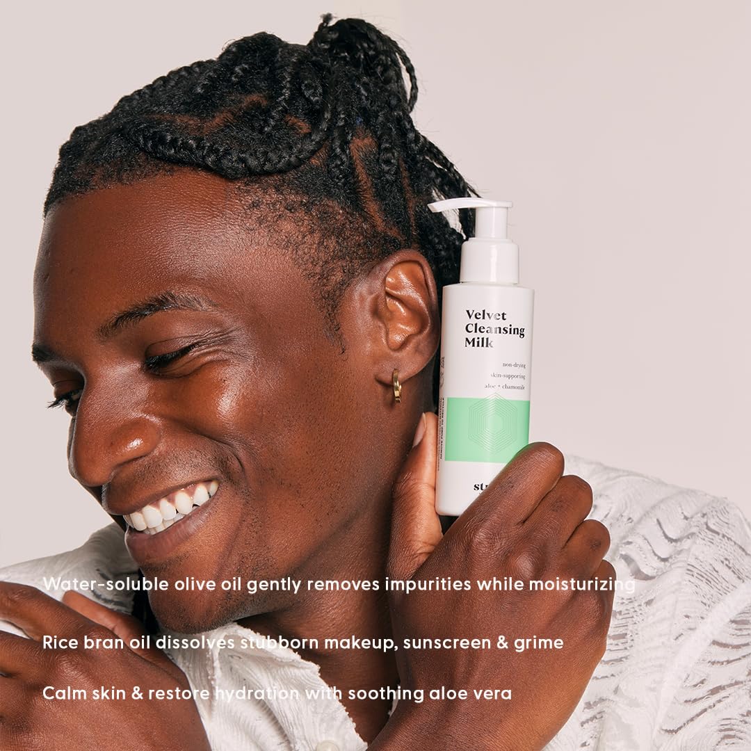Stratia Velvet Cleansing Milk texture close-up shows silky cleansing experience