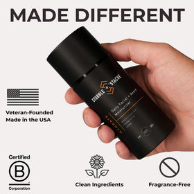Stubble & Stache aloe-based formula closeup underscores plant-based hydration.