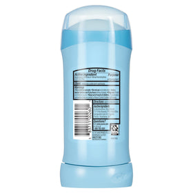 Fragrance notes of aloe and rose offer a light floral scent.