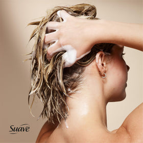 After-use image showing smooth and shiny hair with Suave
