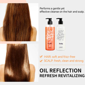 Suisuaie Clarifying Shampoo lather close-up showing foaming cleansing action.