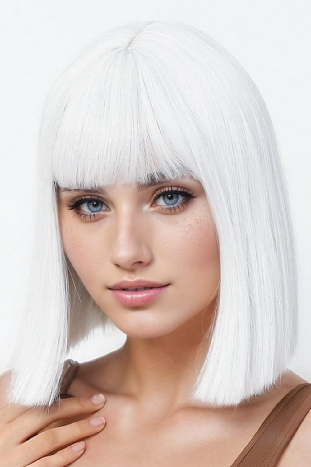 SUKRI heat-resistant-synthetic-wig-white stays neat and resists tangling.