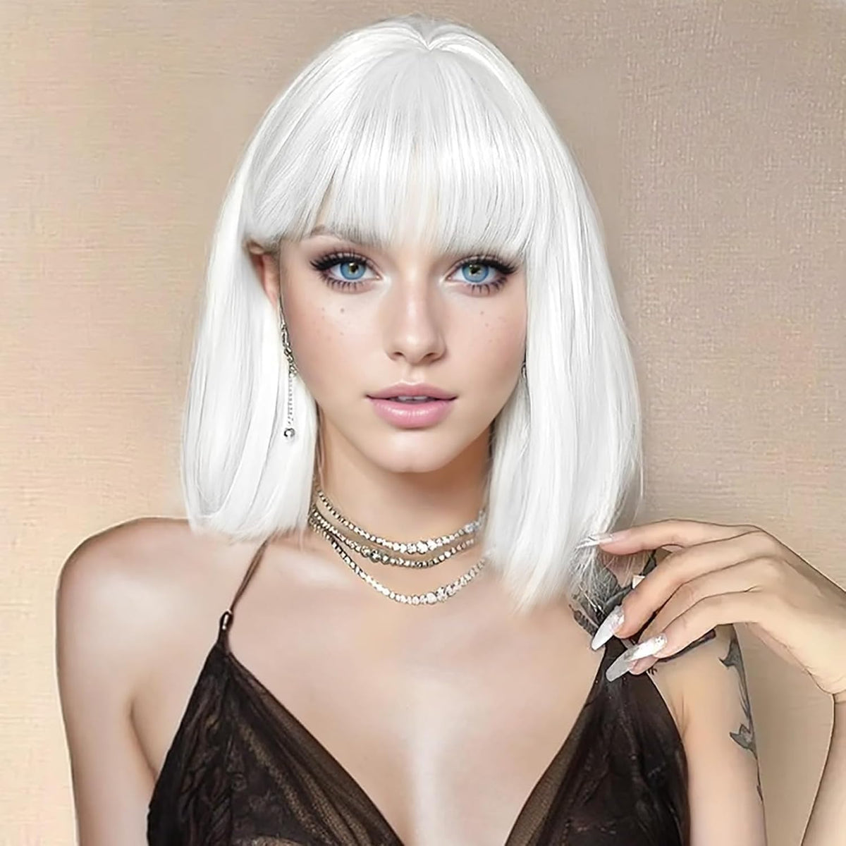 SUKRI lightweight-cap-wig-with-bangs-white easy to comb.