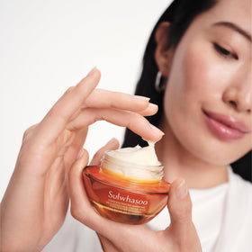 Sulwhasoo Concentrated Ginseng Rejuvenating Cream Rich skin hydration for a radiant look.