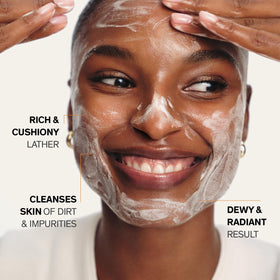 Close-up of cushiony Sulwhasoo foam texture for gentle cleansing.