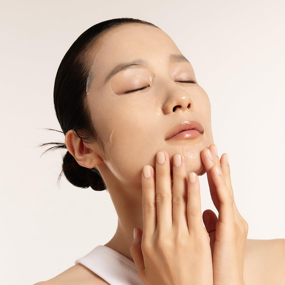 Sulwhasoo Paper Mulberry biodegradable sheet highlights sustainable moisture delivery.