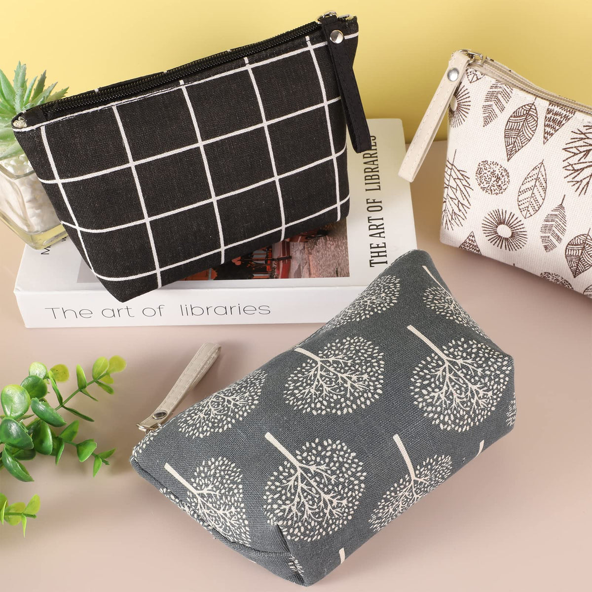 SUMAJU canvas cosmetic bag pattern B compact storage for cosmetics and small accessories