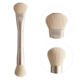Summer Fridays The Blush Brush fluffy end for seamless blending