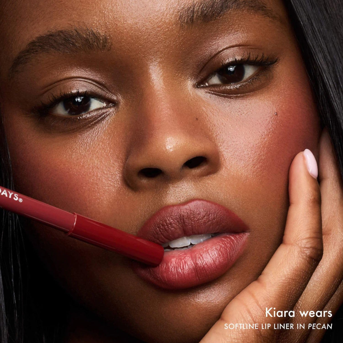 Summer Fridays SoftLine Lip Liner in Pecan provides hydrating, long-wear color.
