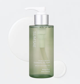 SUMSAE Pore Control Cleanser bottle with gel-to-foam transformation and balanced skin benefits