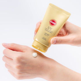 Suncut Perfect UV Essence No Fragrance 60g applied to skin for a smooth finish.