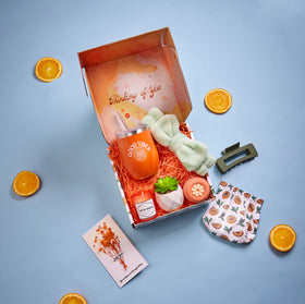 Sunny and Wise reusable box highlights sustainable, polished packaging.