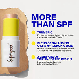 Supergoop Glowscreen Sunrise texture showcases lightweight makeup-gripping primer feel.