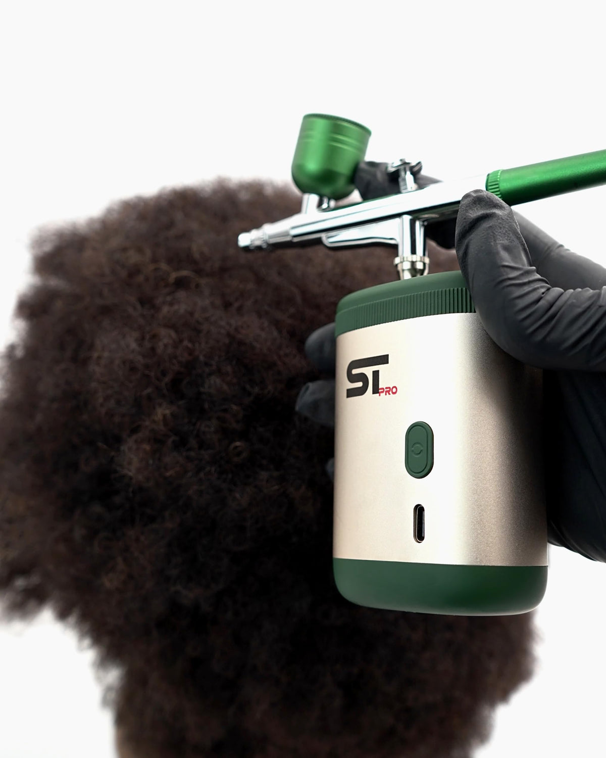 Supreme Trimmer Airbrush At-Home Use supports quick, professional-looking results anywhere.