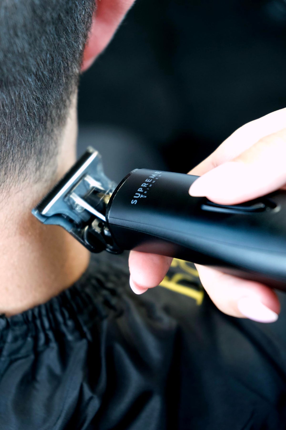 Supreme Trimmer Travel-friendly, lightweight design ideal for on-the-go grooming